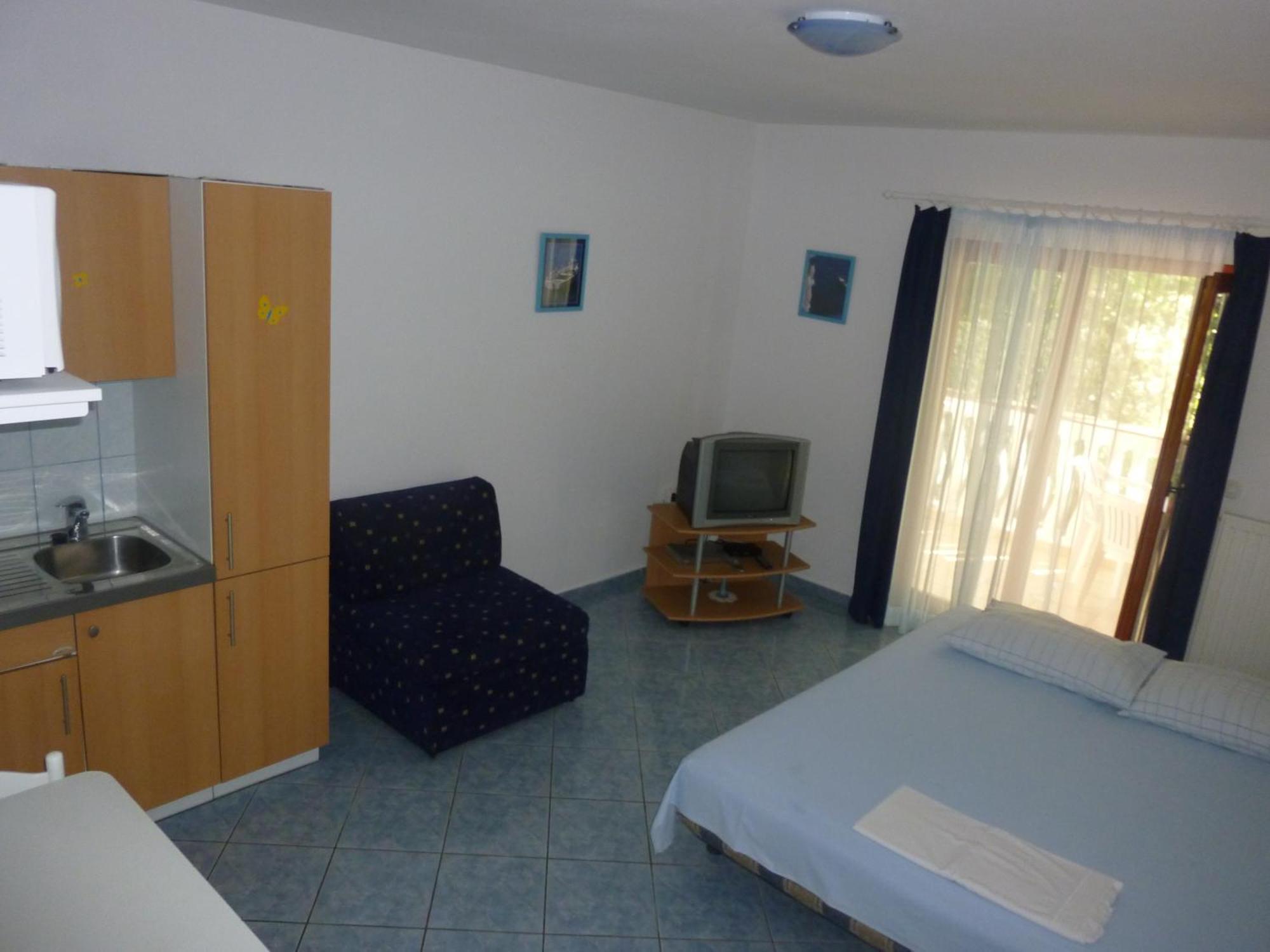 Apartmani Maver Sveti Filip i Jakov Zimmer foto
