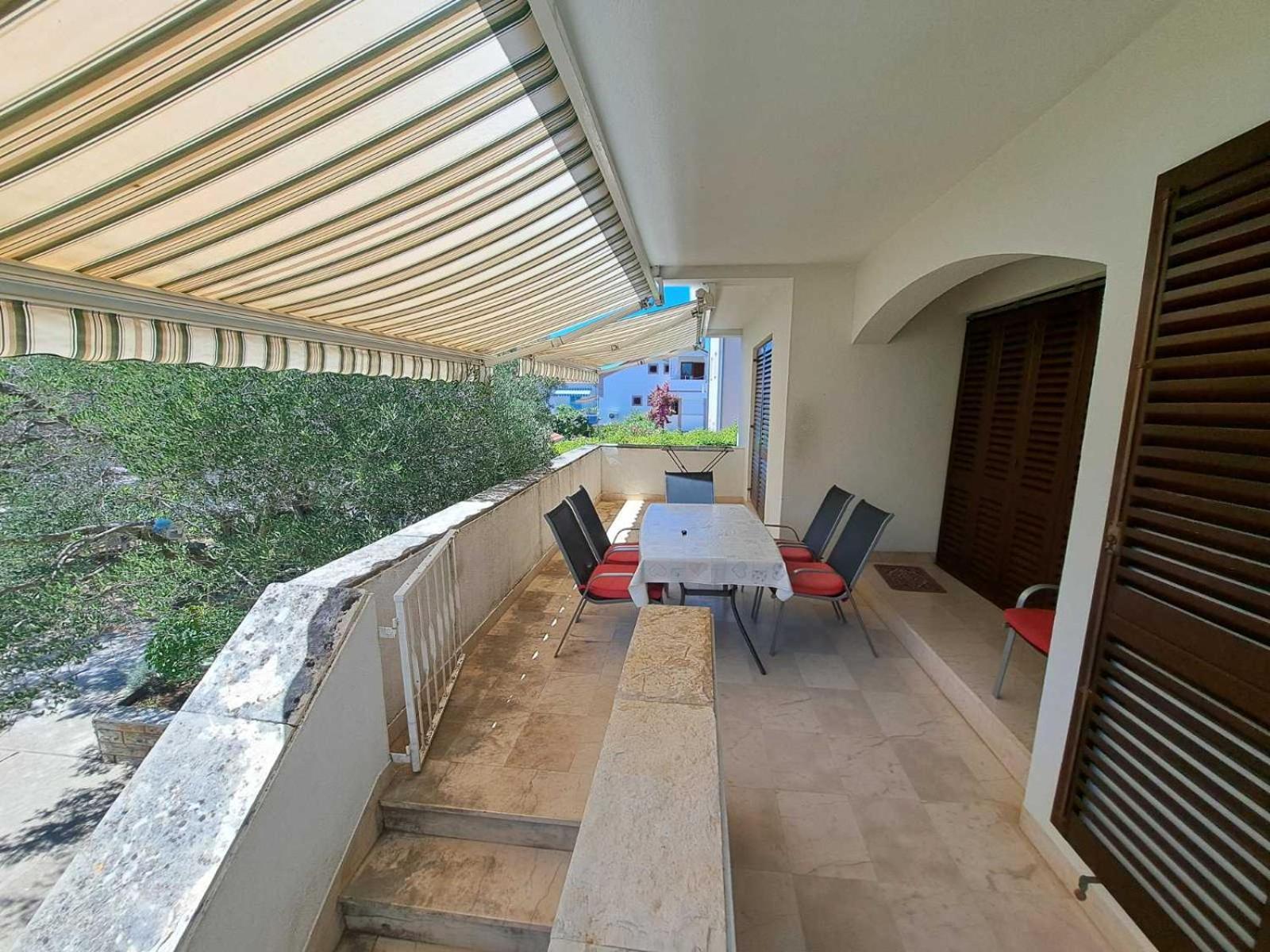 Apartmani Maver Sveti Filip i Jakov Exterior foto